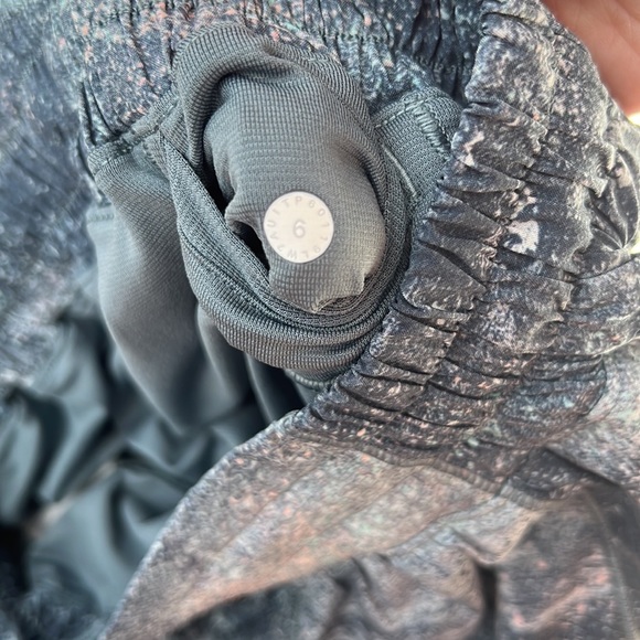 Lululemon Hotty Hot Short II *Long 4" Azurite Mint Tint Multi / Mystic Green 6 - Picture 12 of 15